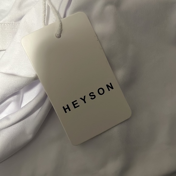 NWT HEYSON white bodysuit - Picture 3 of 8
